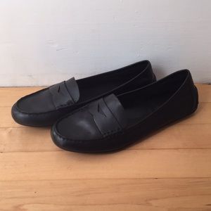 Malena Loafers